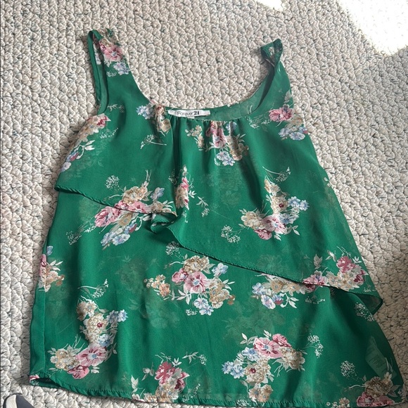 Floral Green Sleeveless Top - Picture 1 of 3